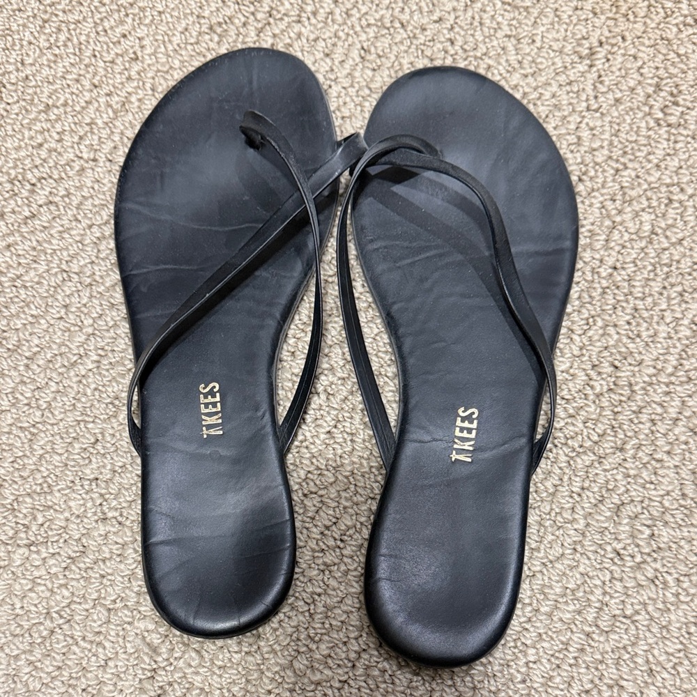 TKEES Women's Black Strappy Sandals